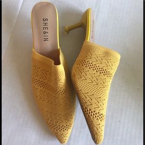 SHEIN MULES YELLOW FABRIC UPPER
